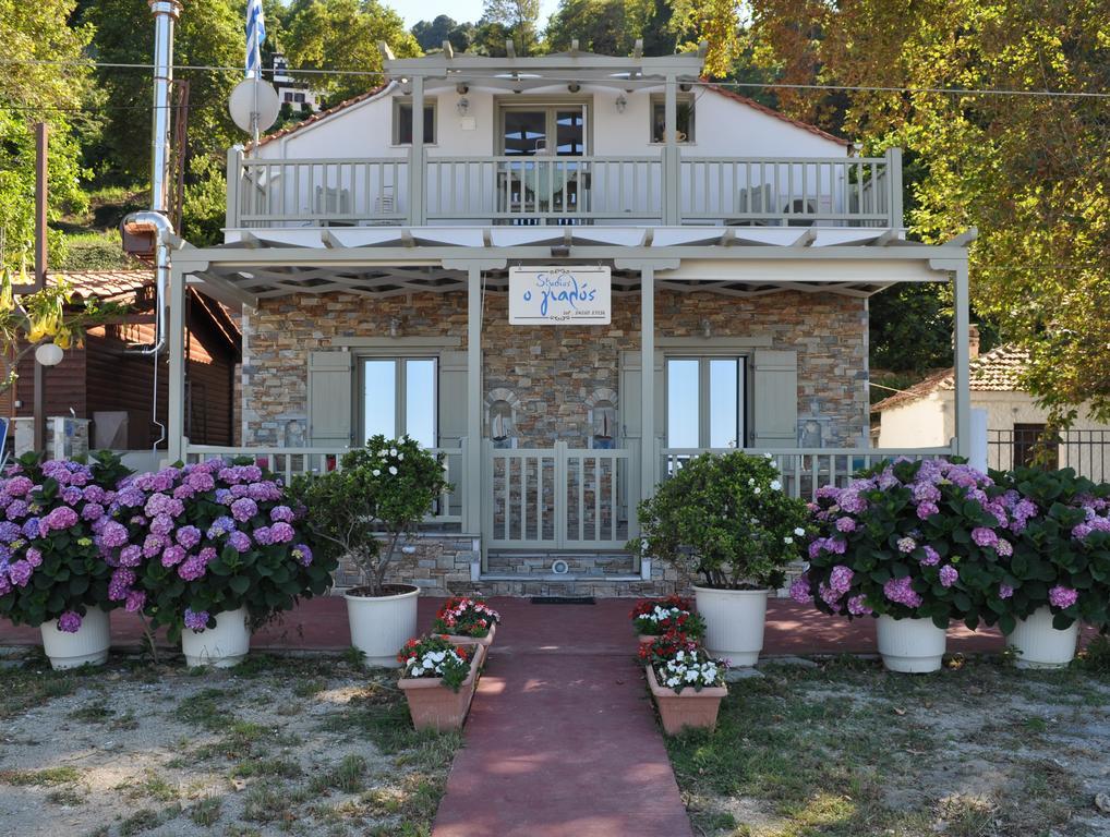 Studios Yalos Chorefton Bagian luar foto