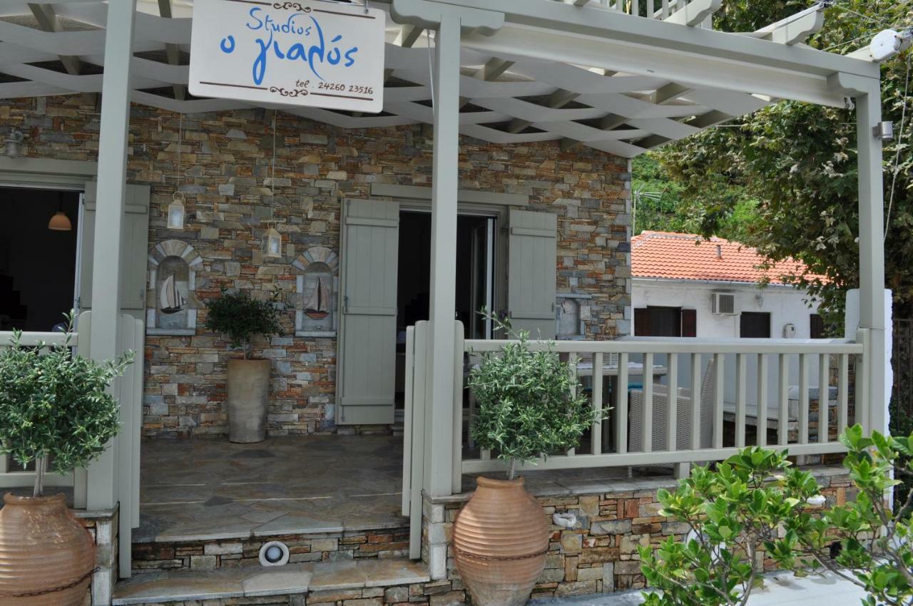 Studios Yalos Chorefton Bagian luar foto