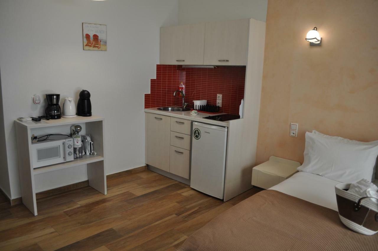 Studios Yalos Chorefton Bagian luar foto